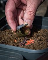 Matrix Krmítko Plastic Open Ended Feeder L (16)