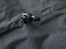 Geoff Anderson Bunda Barbarus Asim Tmavo Šedá (12)