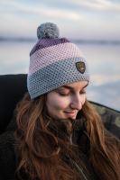 Giants Fishing Zimná Čiapka Dámska Trojfarebná s Bambulkou (1)