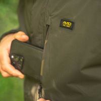 Avid Carp Nepromokavý Oblek Revolve (3)