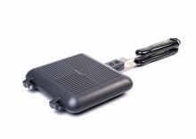 RidgeMonkey Toastovač The Classic Deep Fill Sandwich Toaster + Utensil (8)