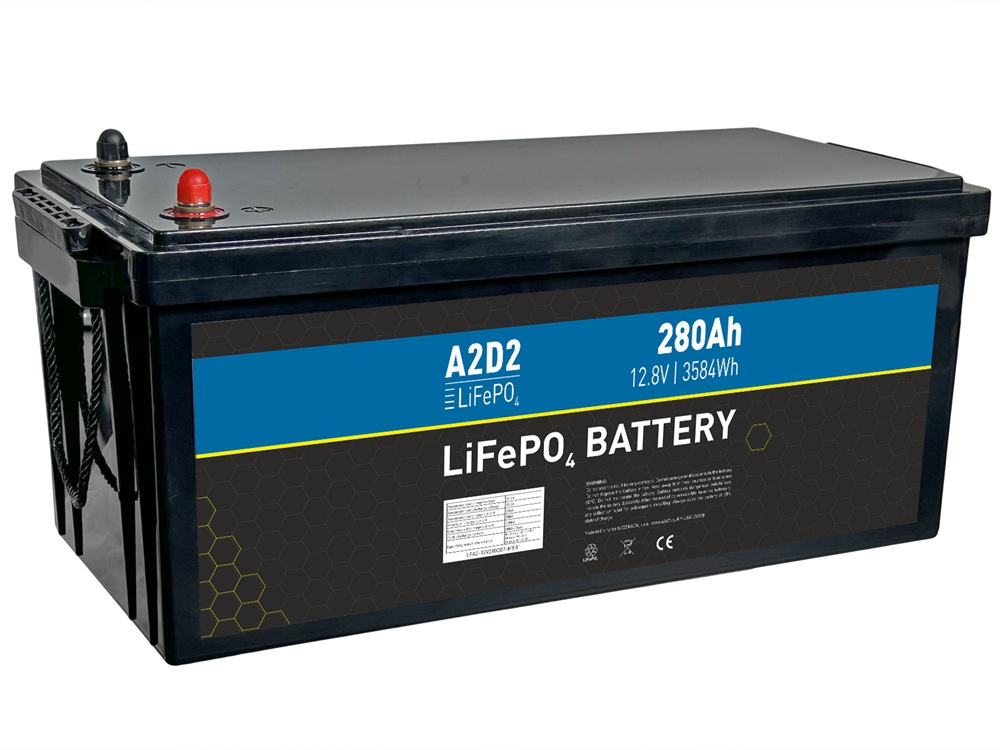 A2d2 batéria lifepo4 12,8 v 280ah m8 rept cells.
 Batérie LiFePO4 sú univerzálne bezúdržbové batérie určené pre karavany, lode, fotovoltaiku, pohony s elektromotormi, vozíky a mnoho ďalších aplikácií.
 Elektronické riadenie batérie BMS kontroluje a vyrovnáva jednotlivé články batérie a chráni batériu proti podvybitiu a prebitiu.
 Batérie obsahujú kvalitné značkové články REPT a BMS značky JBD.
 Batéria je vybavená servisnou Bluetooth komunikáciou.
 Parametre: •Konektory: M8 •Napätie: 12,8V •Kapacita: 280Ah •Energia: 3584Wh •Značka článkov: REPT •Značka BMS: JBD •Rozmery (d x š x v): 522 x 240 x 218mm •Hmotnosť: 25,9kg •Návod