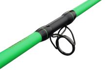 Madcat Prút UV Series Heavy Duty Rod 2,7 m 200-300 g (2)