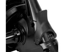 Avid Carp Navijak Revolve 8000FS (1)