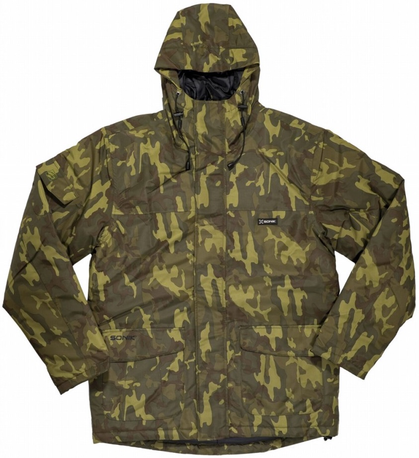 Sonik bunda heavy weight padded jacket camo - xxl.
 Vlastnosti: • Vodeodolná a priedušná • Vodný stĺpec: 5000 mm • Priedušnosť: 5000 g/m2 • Plne podlepené švy • Zvýšený golier pre maximálnu ochranu • Pogumované logo Sonik • Nastaviteľná kapucňa • Vonkajší materiál: 100% nylon / 230T taslon