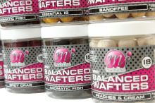 Mainline Vyvážené Boilie High Impact Balanced Wafter H. L. Pineapple (1)