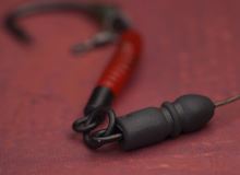 One More Cast Karabinka Tweakerz Dog Bone Ronnie Clip 8 ks (4)