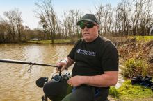 Preston Innovations Tričko Lightweight Black Raglan T-Shirt (2)