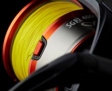 Savage Gear Navijak SG2 4000 FD + Splietaná Šnúra (3)