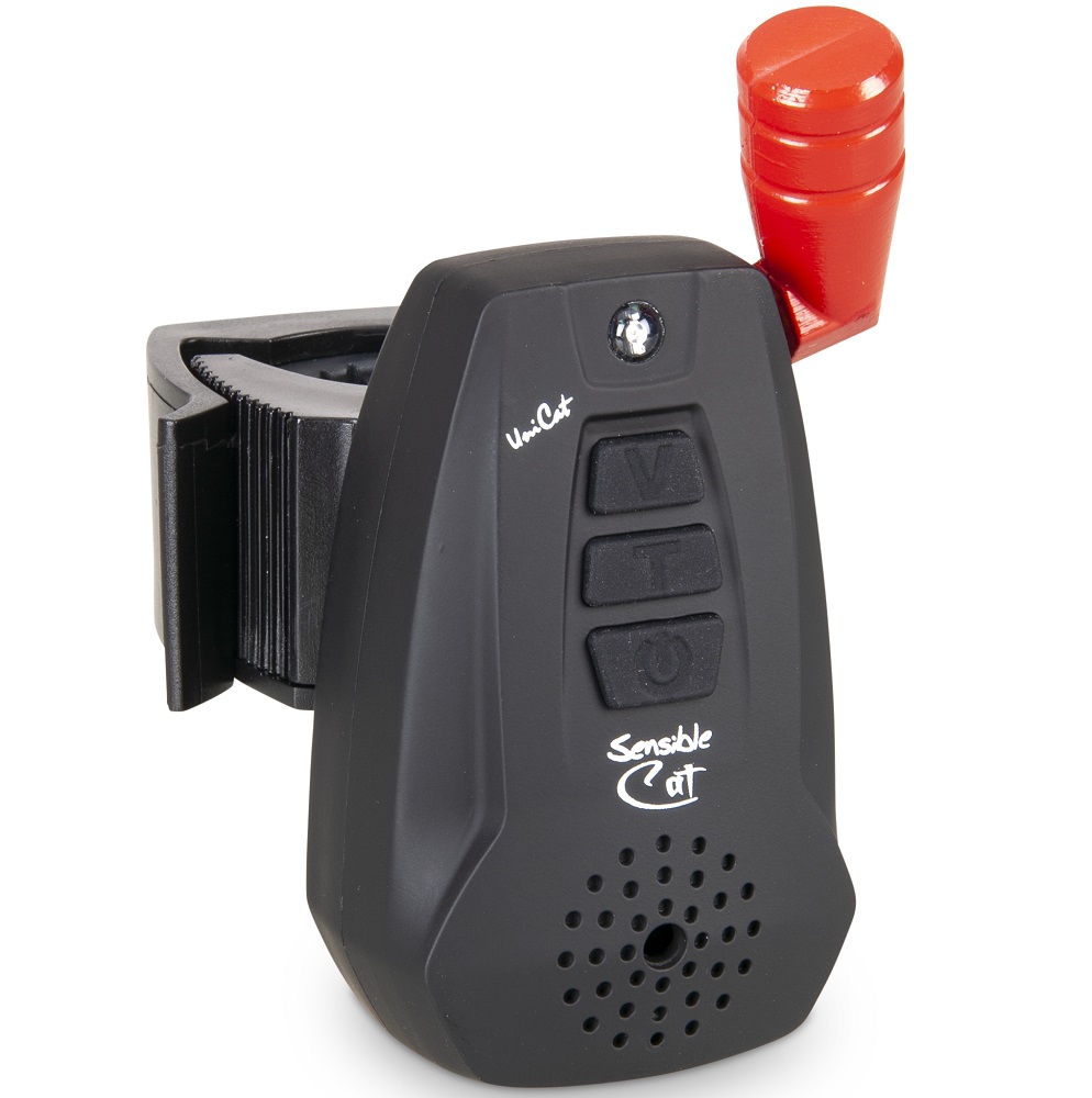Uni cat sada hlásičov záberu sensible cat matná verzia-2 + 1 / farba červená / zelená.
  Hlásič záberu: 
 
 prepravné puzdro vyrobené z nárazuvzdorného plastu 
 5 rôznych úrovní hlasitosti + 6.
 7 rôznych tónov 
 funkcia nočného osvetlenia 
 napájanie: 2 kusy 1,5V AAA (nie je súčasťou dodávky) 
 
   
 príposluch: 
 
 5 rôznych úrovní hlasitosti + 6.
 pri zábere vibruje 
 8 rôznych tónov 
 3 rôzne systémy alarmov: svetlo a zvuk, svetlo a vibrácie, svetlo 
 nočné svetlené 
 napájanie: 2 kusy 1,5V AAA (nie je súčasťou dodávky)