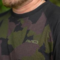 Avid Carp Tričko Distortion Camo Lite T-Shirt (8)
