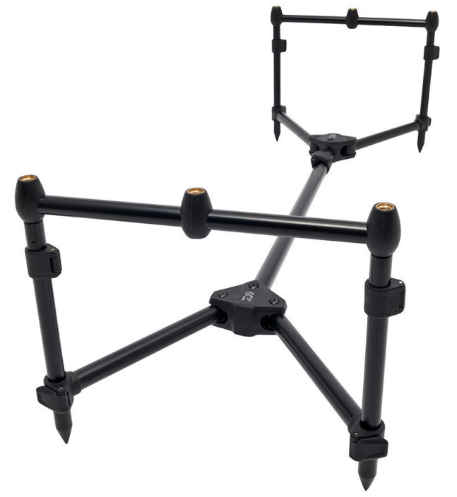 Daiwa stojan na 3 prúty black widow low level 3 rod pod