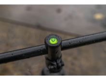 Avid Carp Tyčka s Vodováhou Lok Down T-Bar Leveller (3)
