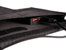 RidgeMonkey Solárny Panel Vault QC3.0 USB-A 21W Solar Panel (1)