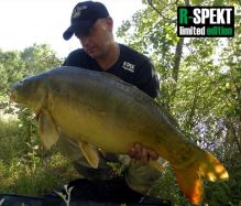 R-SPEKT Tričko Carper čierne (6)