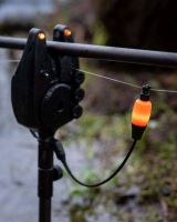 Fox Swinger Black Label Dinky Halo Bobbin (6)