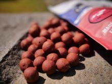 G.B.U. Boilies Strawberry Punk (2)
